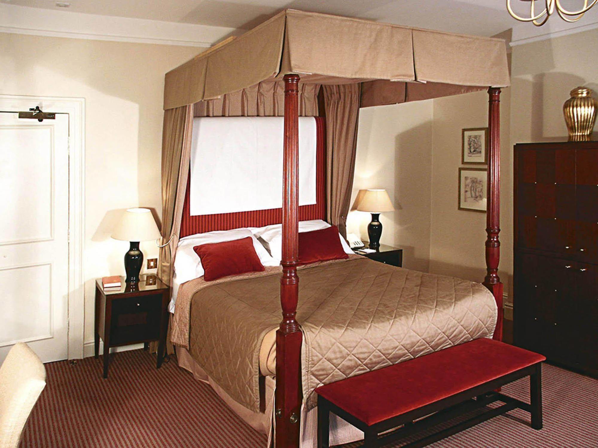 Brandon Hall Hotel & Spa Warwickshire Room photo